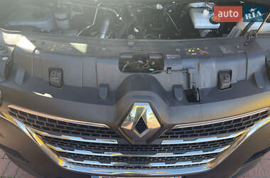 Грузовой фургон Renault Master 2020 в 