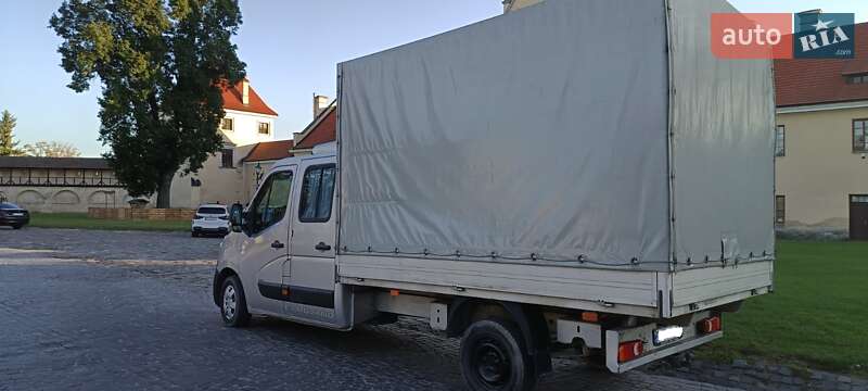 Грузопассажирский фургон Renault Master 2011 в Львове