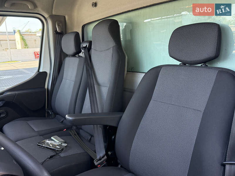Грузовой фургон Renault Master 2021 в Днепре
