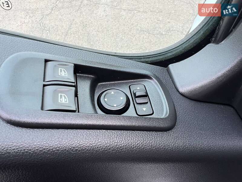 Тентованый Renault Master 2022 в Киеве
