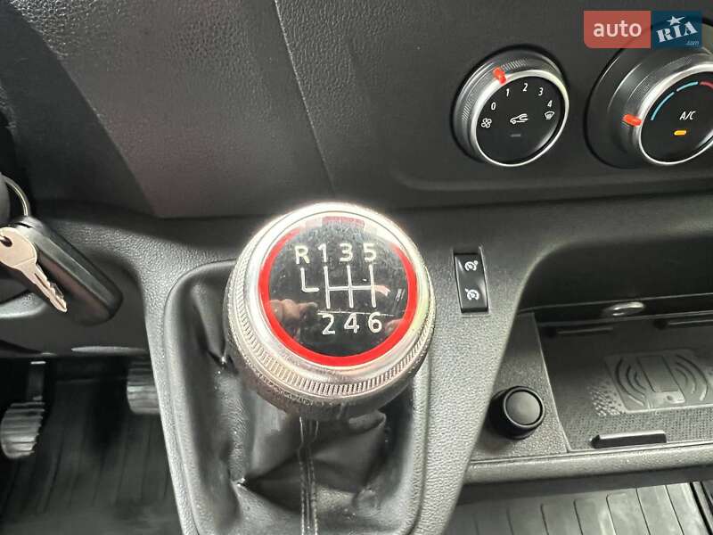 Тентованый Renault Master 2022 в Киеве