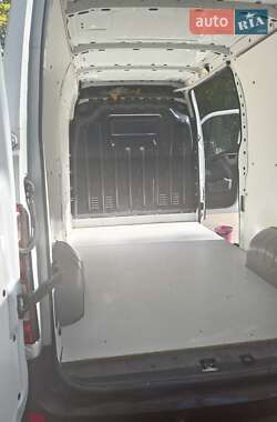 Грузовой фургон Renault Master 2016 в 