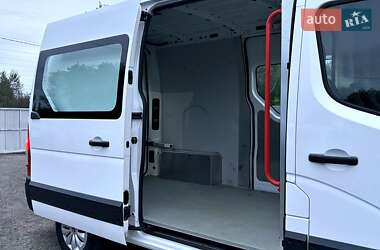 Грузовой фургон Renault Master 2021 в 