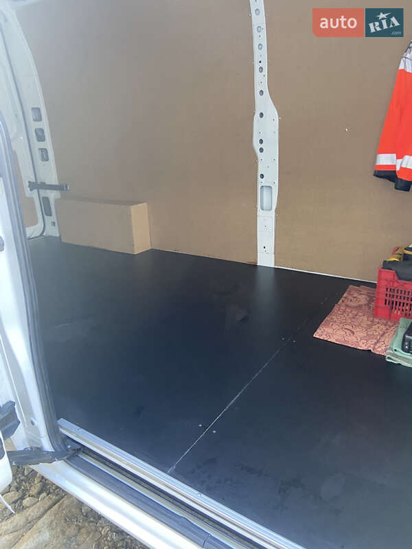 Вантажний фургон Renault Master 2020 в Хмельницькому фото 23 Вантажний фургон Renault Master 2020 в Хмельницькому