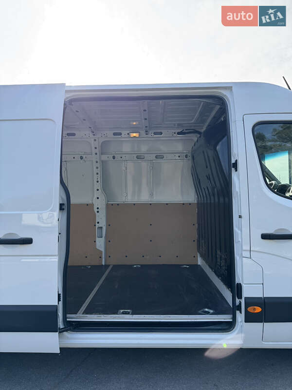 Грузовой фургон Renault Master 2024 в Кременчуге