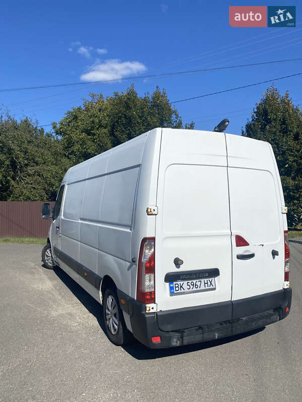 Грузовой фургон Renault Master 2010 в Сеньковке