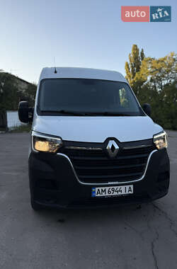 Грузовой фургон Renault Master 2020 в 