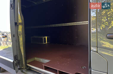 Грузовой фургон Renault Master 2022 в 