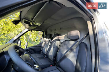Грузовой фургон Renault Master 2022 в 