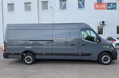 Грузовой фургон Renault Master 2023 в 