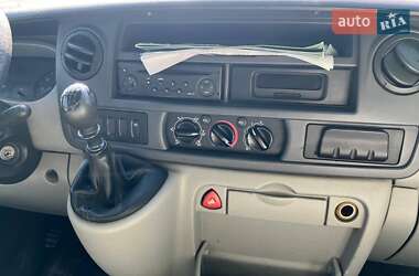 Грузовой фургон Renault Master 2004 в 