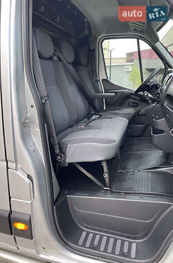 Грузовой фургон Renault Master 2018 в 
