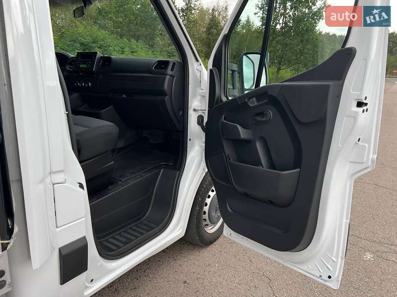 Тентованый Renault Master 2022 в Киеве