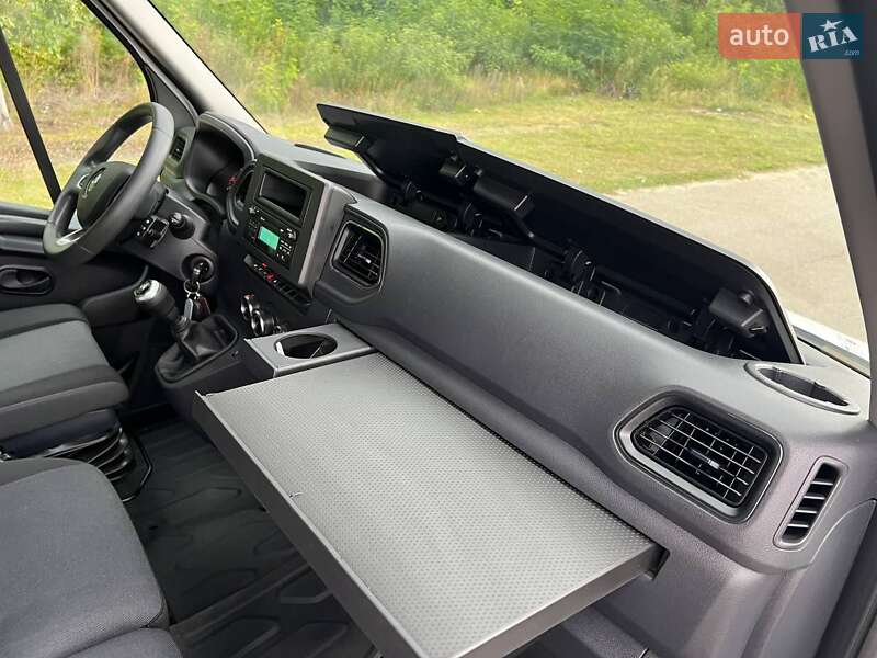 Тентованый Renault Master 2022 в Киеве