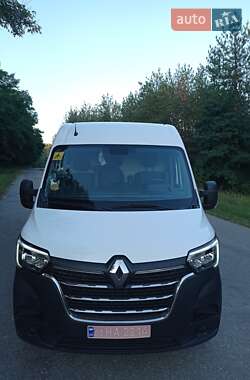 Грузовой фургон Renault Master 2020 в 