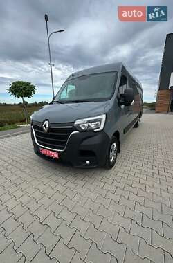 Грузовой фургон Renault Master 2023 в 