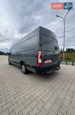 Грузовой фургон Renault Master 2023 в 