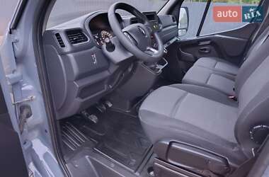 Грузовой фургон Renault Master 2023 в 