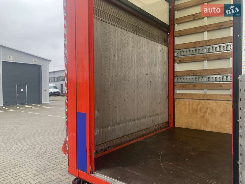 Вантажний фургон Renault Master 2021 в Нововолинську