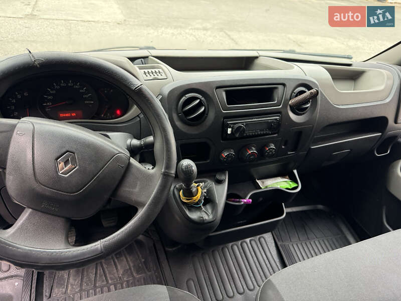 Грузовой фургон Renault Master 2016 в Полтаве