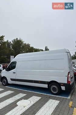 Грузовой фургон Renault Master 2023 в 