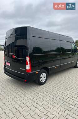 Грузопассажирский фургон Renault Master 2023 в 