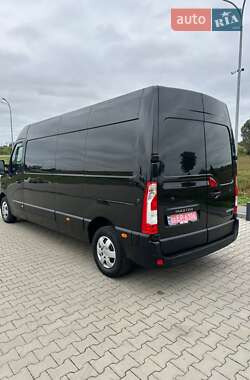 Грузопассажирский фургон Renault Master 2023 в 