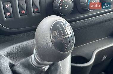 Грузовой фургон Renault Master 2017 в 