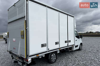 Грузовой фургон Renault Master 2017 в 