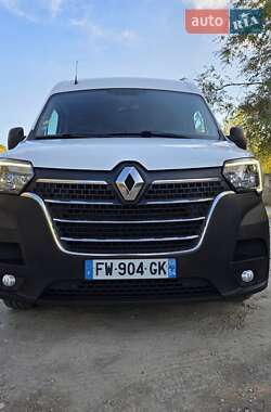 Грузовой фургон Renault Master 2021 в 