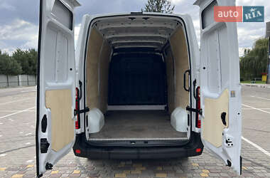 Грузовой фургон Renault Master 2020 в 