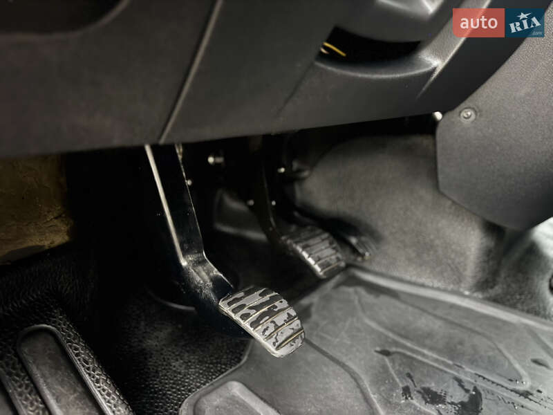 Грузовой фургон Renault Master 2017 в Житомире фото 17 Грузовой фургон Renault Master 2017 в Житомире