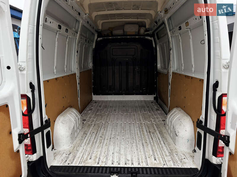 Грузовой фургон Renault Master 2017 в Житомире фото 24 Грузовой фургон Renault Master 2017 в Житомире