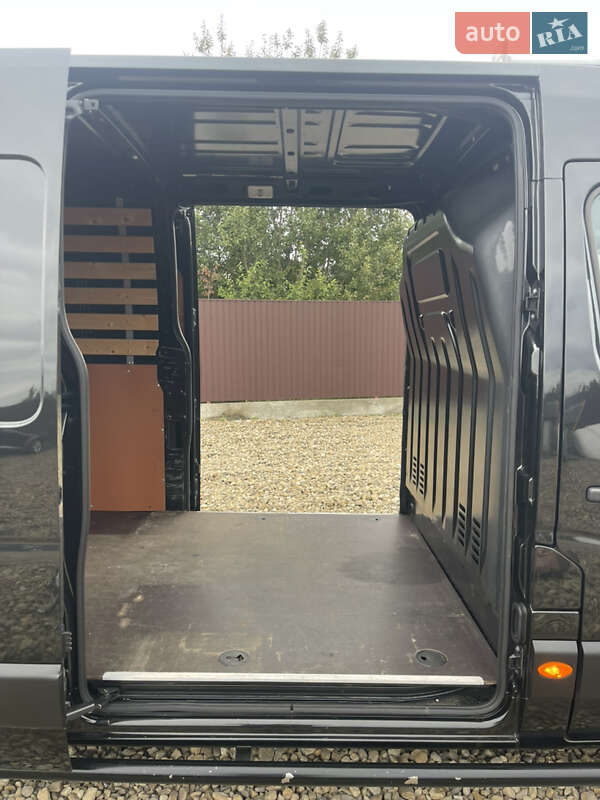 Грузовой фургон Renault Master 2019 в Львове