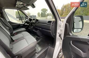 Грузовой фургон Renault Master 2022 в 