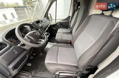 Грузовой фургон Renault Master 2022 в 