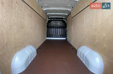 Грузовой фургон Renault Master 2022 в 