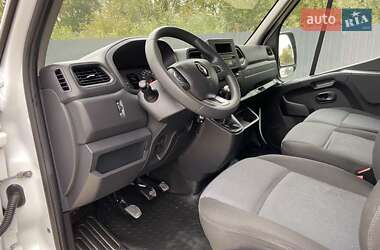 Грузовой фургон Renault Master 2022 в 