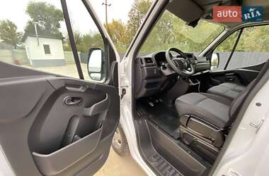 Грузовой фургон Renault Master 2022 в 