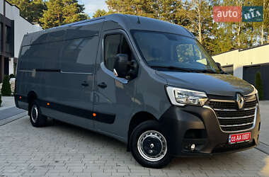 Грузовой фургон Renault Master 2022 в 