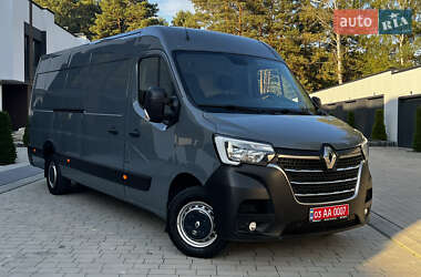 Грузовой фургон Renault Master 2022 в 