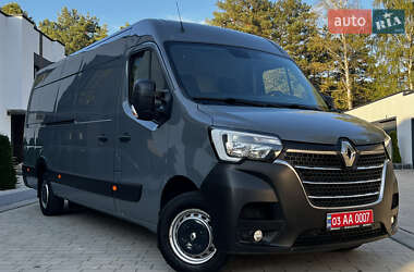 Грузовой фургон Renault Master 2022 в 