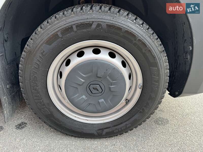 Мультилифт Renault Master 2022 в Виннице