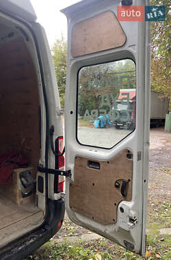 Грузовой фургон Renault Master 2016 в 