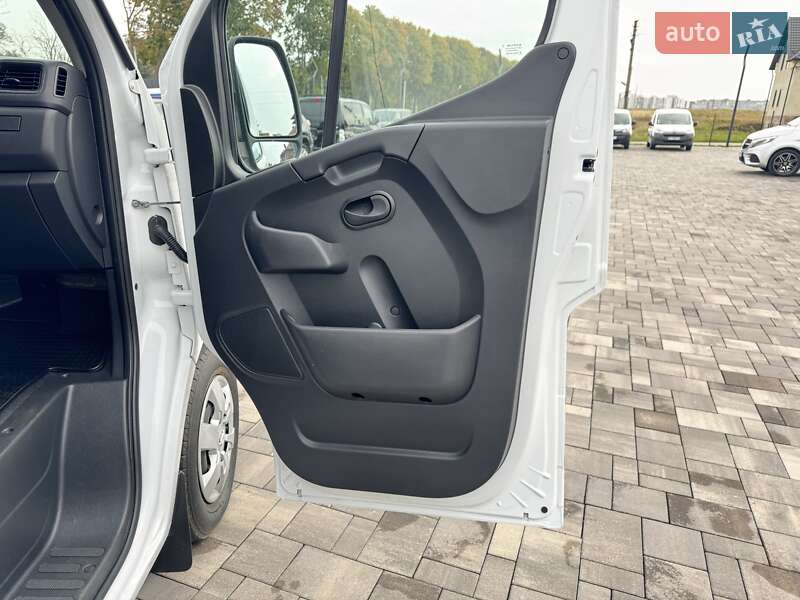 Грузовой фургон Renault Master 2020 в Ровно