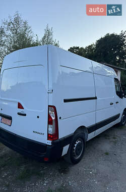 Грузовой фургон Renault Master 2023 в 