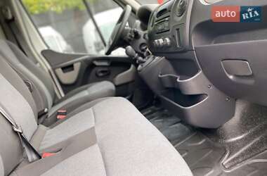 Грузовой фургон Renault Master 2018 в 