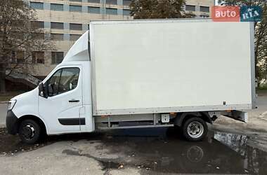 Грузовой фургон Renault Master 2022 в 