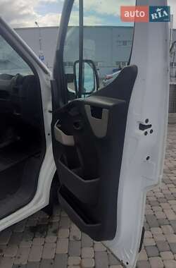 Грузовой фургон Renault Master 2014 в 