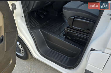 Мікроавтобус вантажний (до 3,5т) Renault Master 2018 в 
